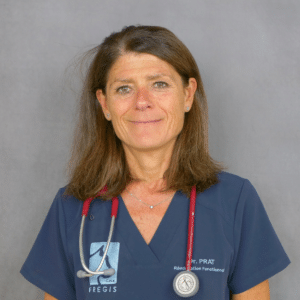 Photo de profil d'une vétérinaire du service de rééducation fonctionnelle.