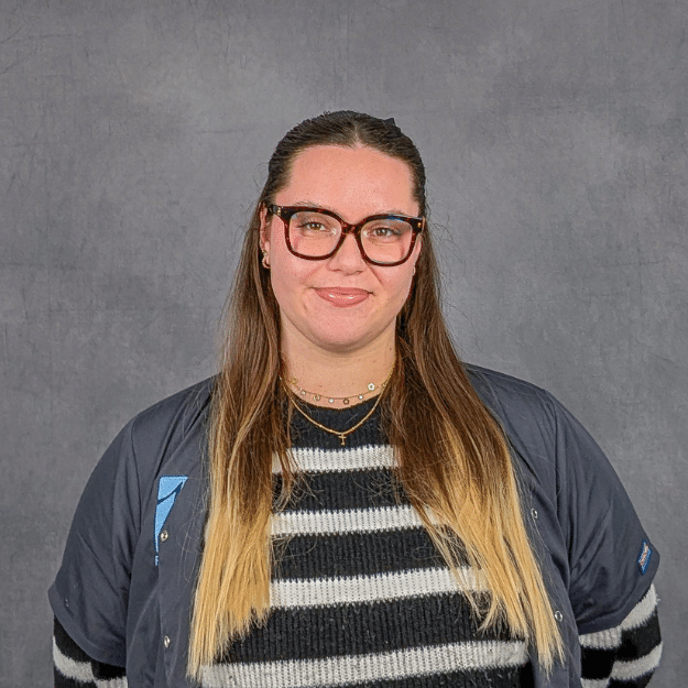 Photo de profil d'une hôtesse d'accueil du CHV Frégis